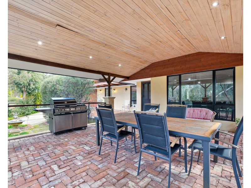 81 Amethyst Crescent, Mount Richon WA 6112