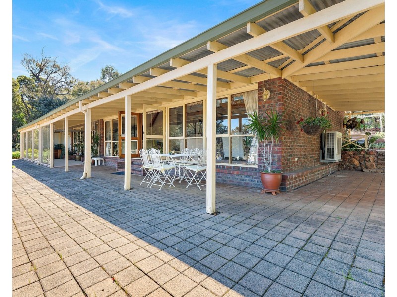 43 Wallangarra Drive, Bedfordale WA 6112