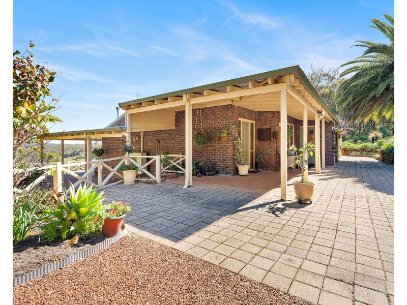 43 Wallangarra Drive, Bedfordale WA 6112