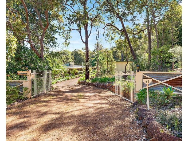 43 Wallangarra Drive, Bedfordale WA 6112