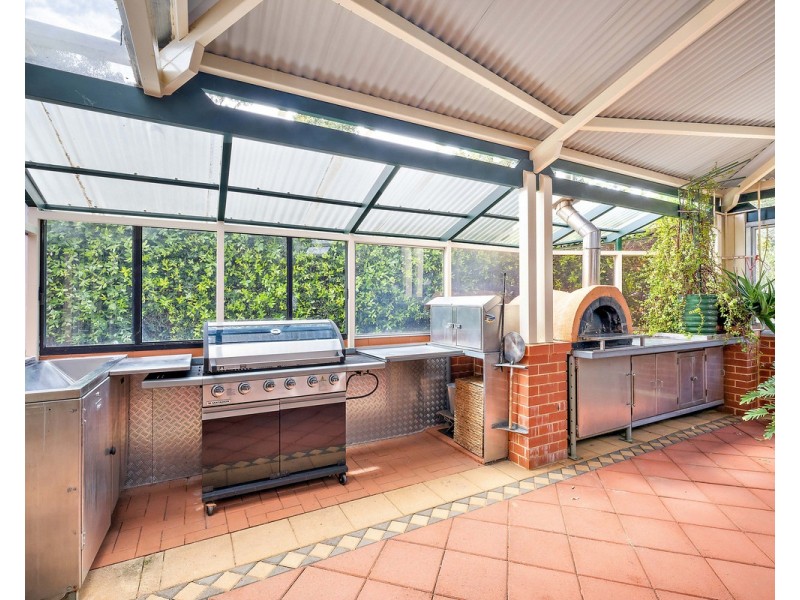 12 O’Neill Place, Bedfordale WA 6112