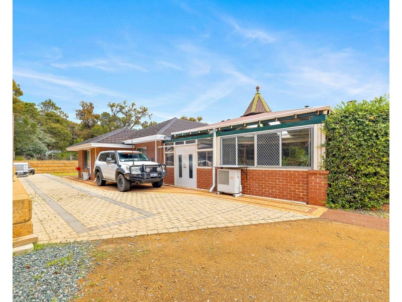 12 O’Neill Place, Bedfordale WA 6112