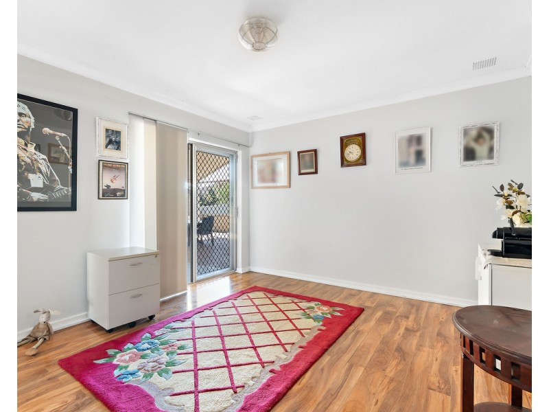 12 Alola Street, Kelmscott WA 6111