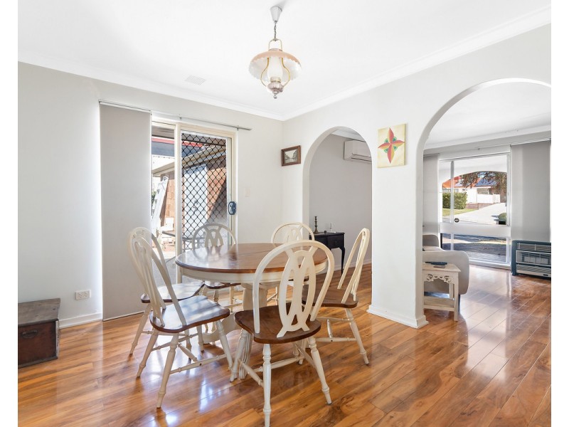 12 Alola Street, Kelmscott WA 6111