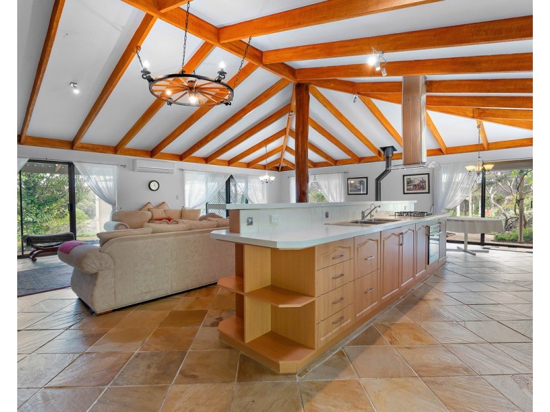 328 Albany Highway, Bedfordale WA 6112