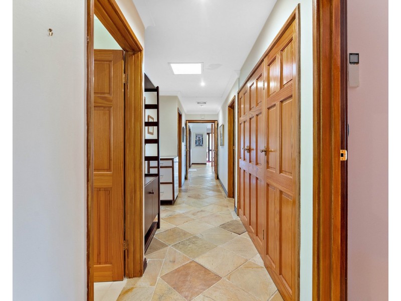 328 Albany Highway, Bedfordale WA 6112