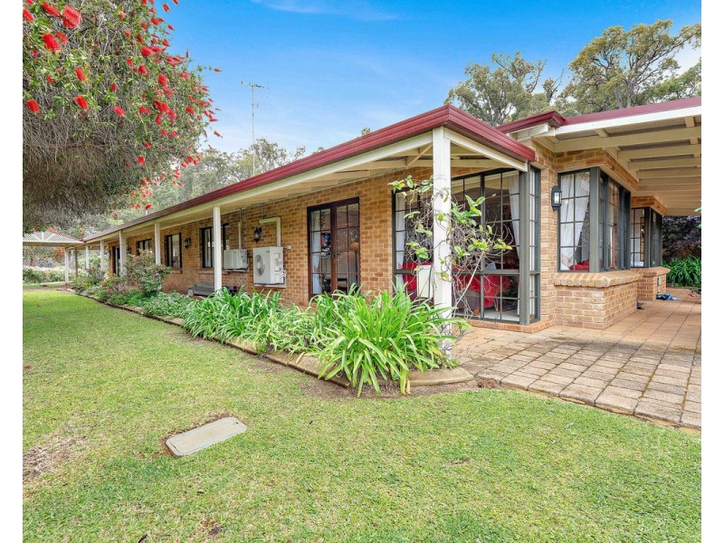 328 Albany Highway, Bedfordale WA 6112