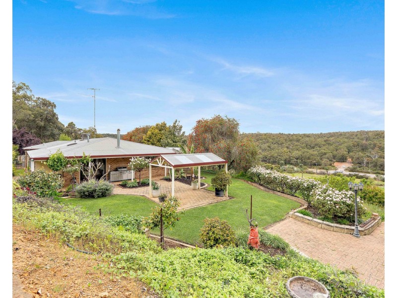 328 Albany Highway, Bedfordale WA 6112