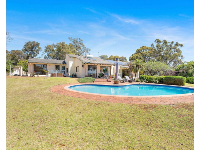 43 Canns Road, Bedfordale WA 6112