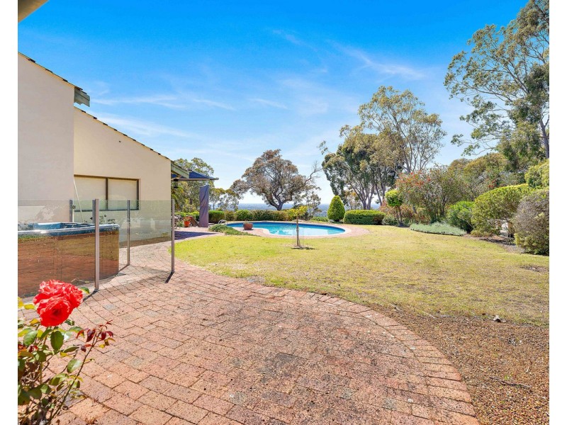 43 Canns Road, Bedfordale WA 6112