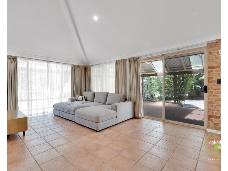 34 Coral Drive, Leschenault WA 6233