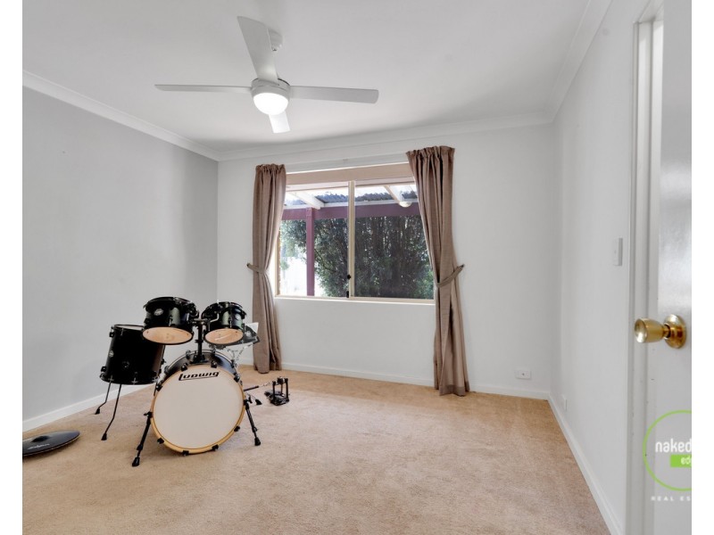 34 Coral Drive, Leschenault WA 6233