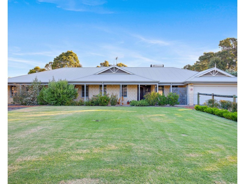 3 Portree Street, Bedfordale WA 6112