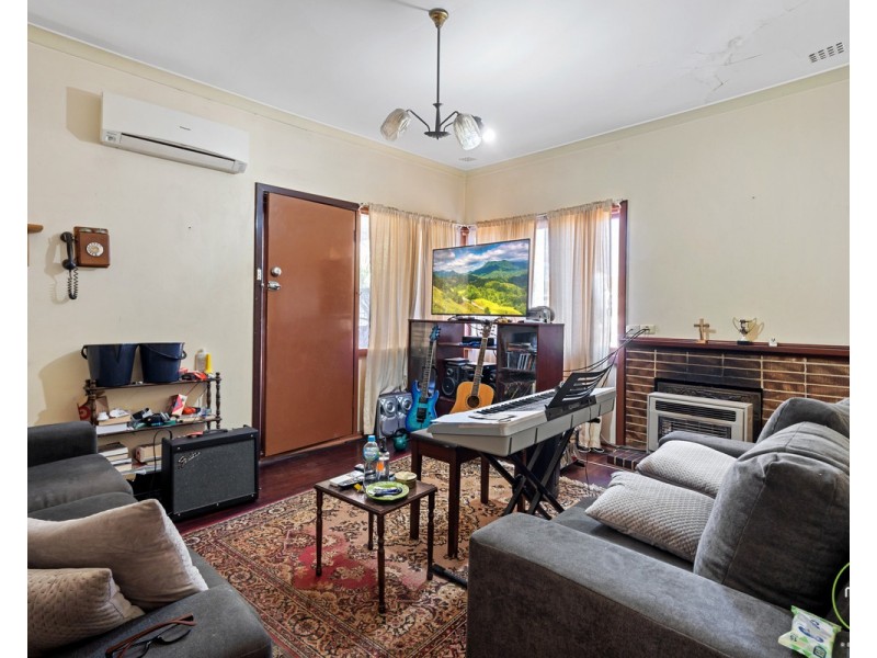 3 Teaguer Street, Wilson WA 6107