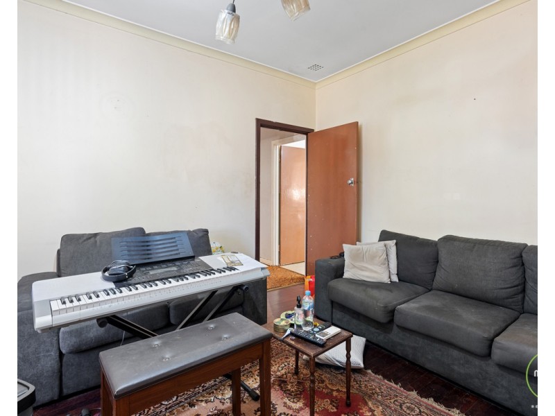 3 Teaguer Street, Wilson WA 6107