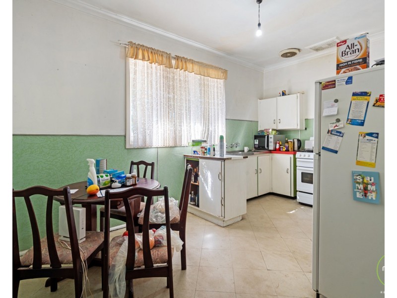 3 Teaguer Street, Wilson WA 6107