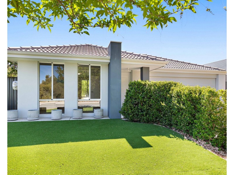 39 Lomond Way, Seville Grove WA 6112