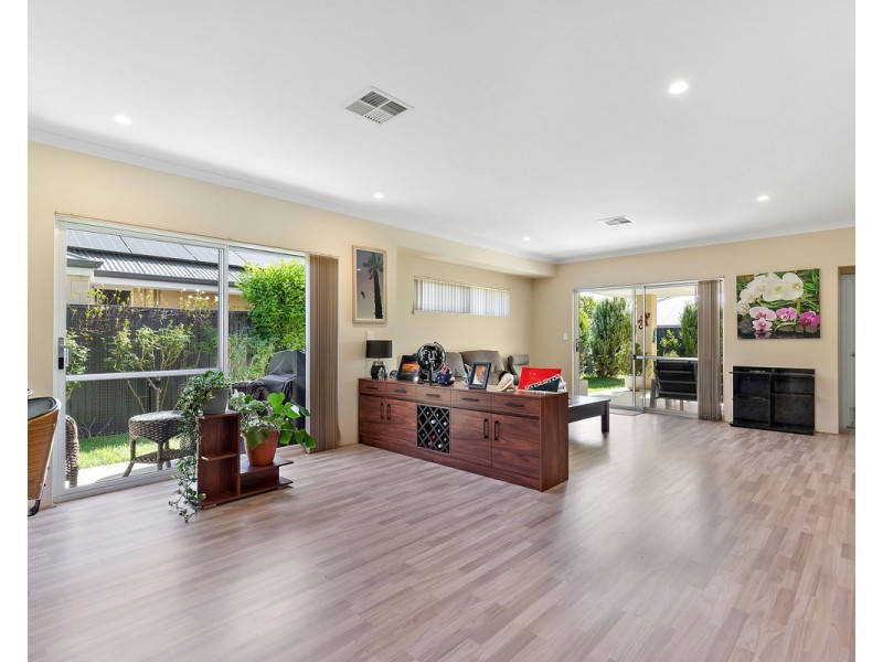 39 Lomond Way, Seville Grove WA 6112