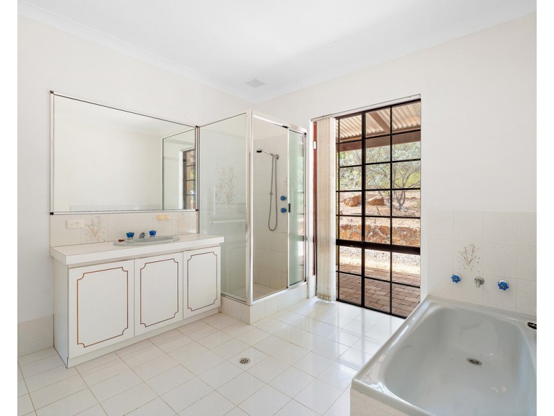 170 Springfield Road, Bedfordale WA 6112