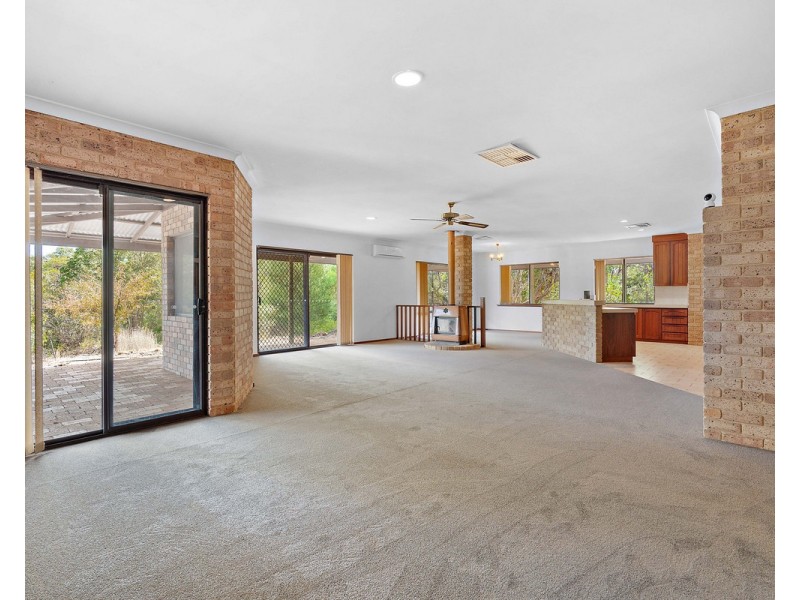 170 Springfield Road, Bedfordale WA 6112