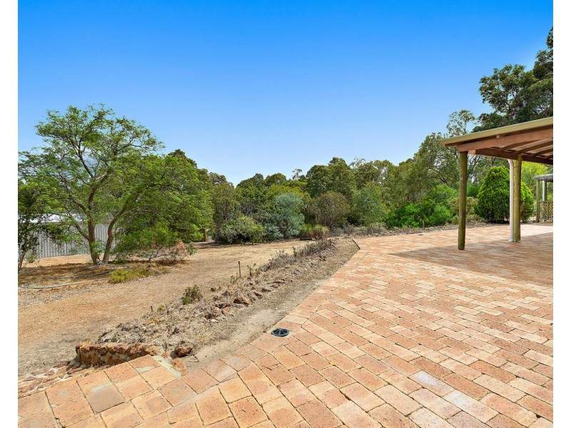 170 Springfield Road, Bedfordale WA 6112