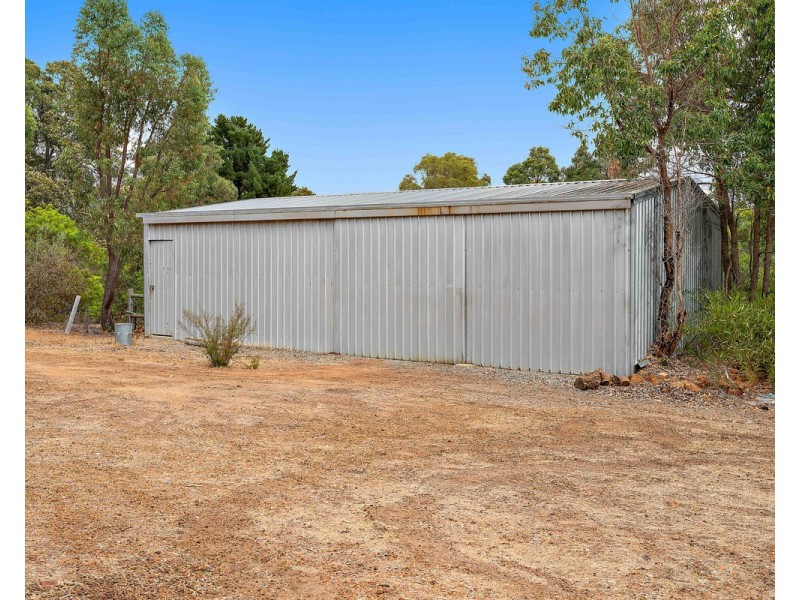 170 Springfield Road, Bedfordale WA 6112