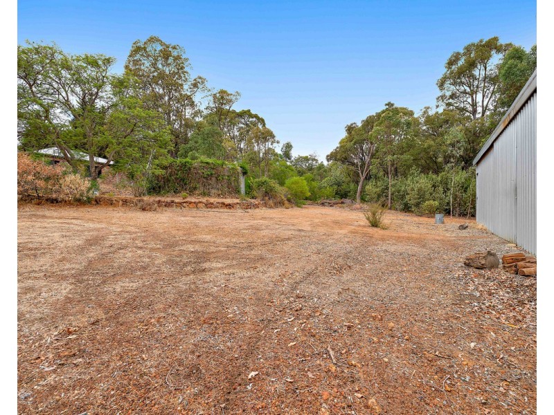 170 Springfield Road, Bedfordale WA 6112