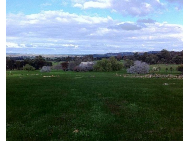 838 Moramockining Road, Wandering WA 6308