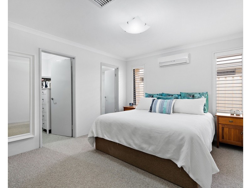 33 Tipperary Bend, Canning Vale WA 6155