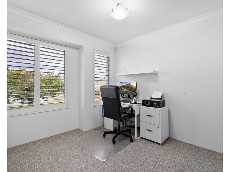 33 Tipperary Bend, Canning Vale WA 6155