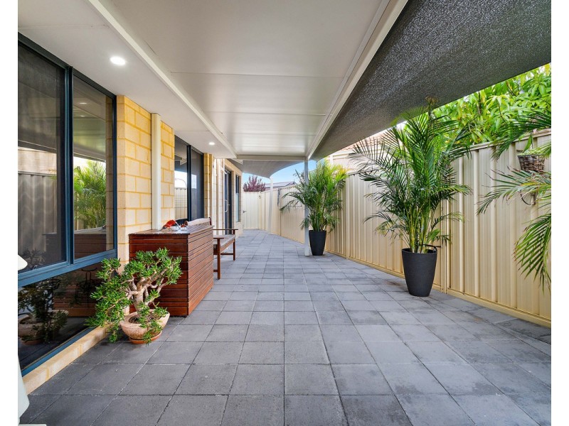 33 Tipperary Bend, Canning Vale WA 6155