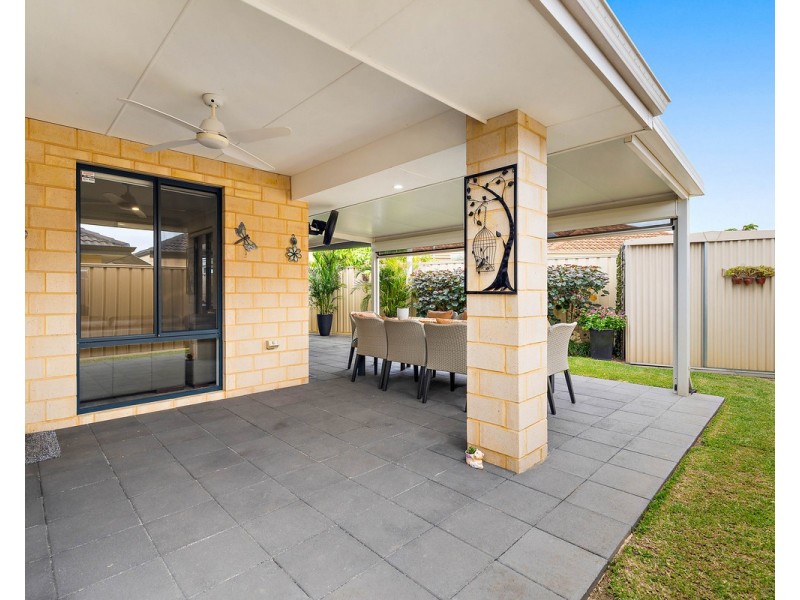 33 Tipperary Bend, Canning Vale WA 6155