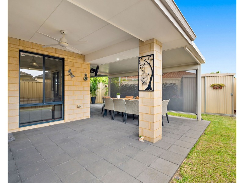 33 Tipperary Bend, Canning Vale WA 6155