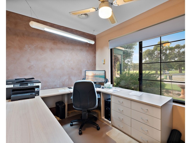 3 Bishop Close, Seville Grove WA 6112