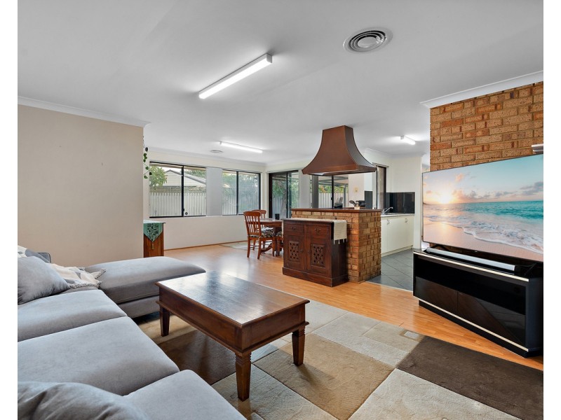 3 Bishop Close, Seville Grove WA 6112