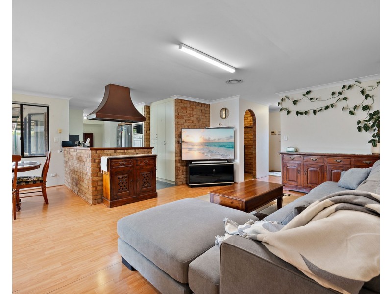 3 Bishop Close, Seville Grove WA 6112