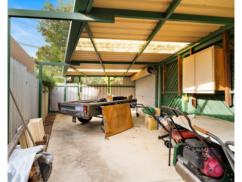 3 Bishop Close, Seville Grove WA 6112
