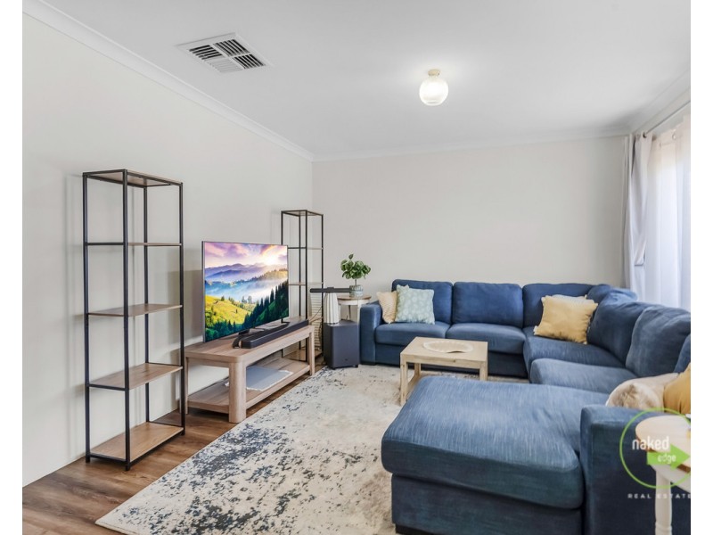 27 Jobson Loop, Brookdale WA 6112