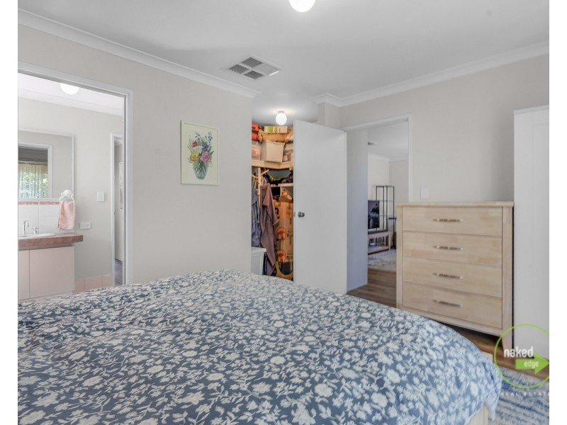 27 Jobson Loop, Brookdale WA 6112