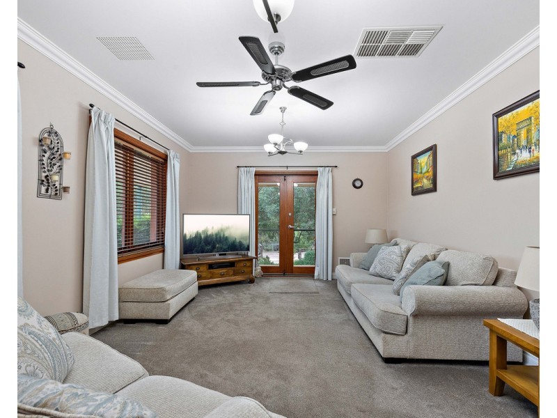 6 Sewell Street, Bedfordale WA 6112