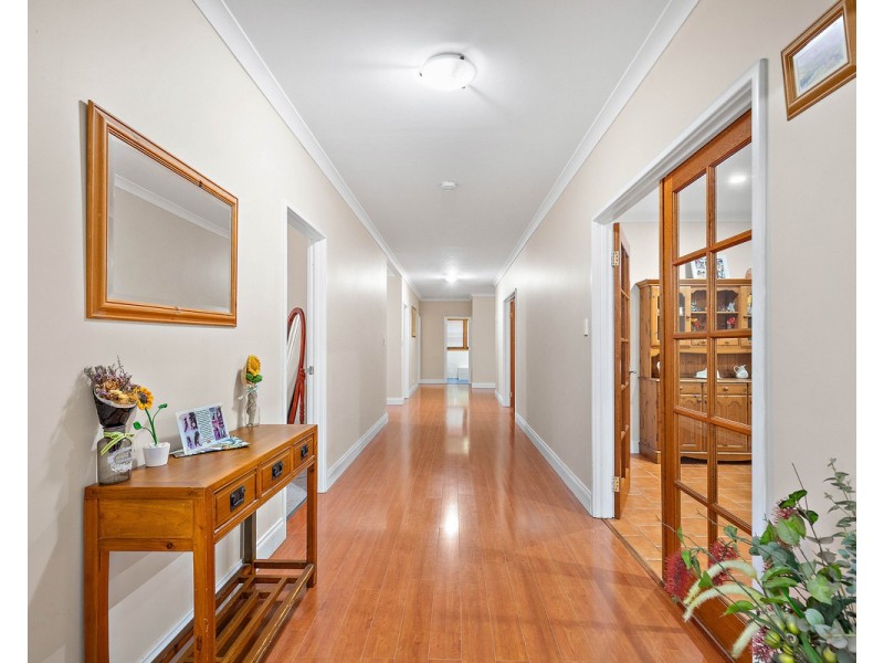 6 Sewell Street, Bedfordale WA 6112