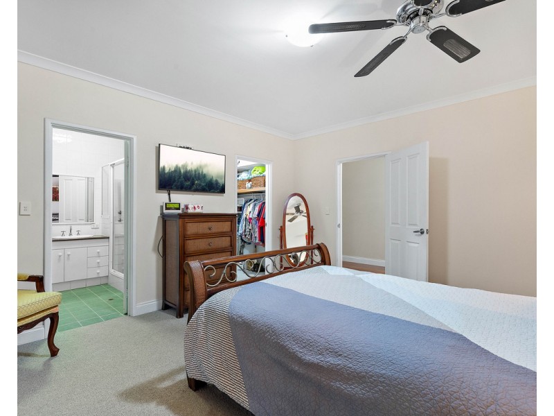 6 Sewell Street, Bedfordale WA 6112