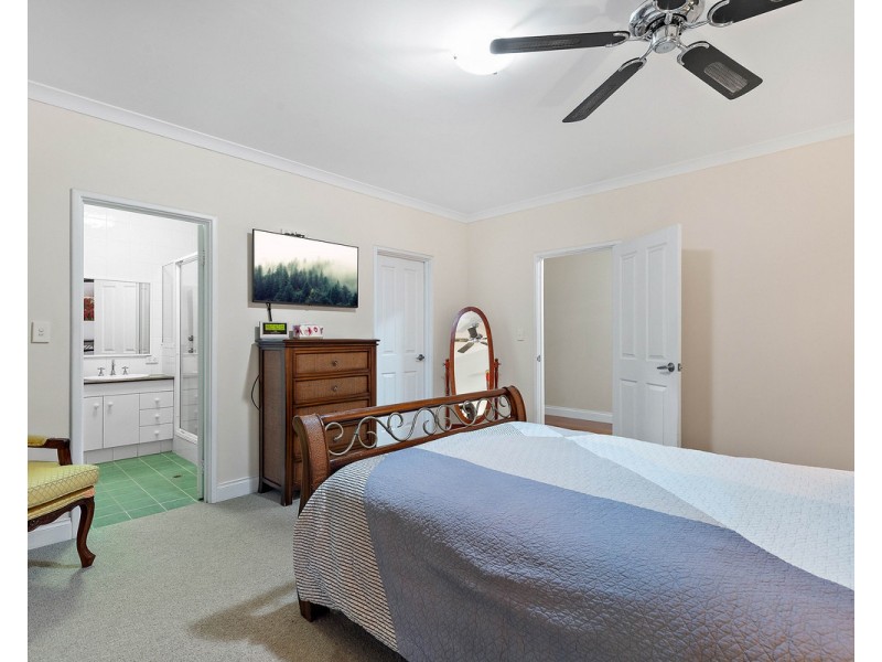 6 Sewell Street, Bedfordale WA 6112