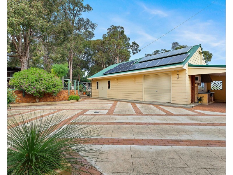 6 Sewell Street, Bedfordale WA 6112