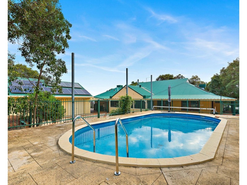 6 Sewell Street, Bedfordale WA 6112