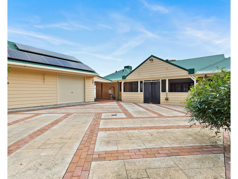 6 Sewell Street, Bedfordale WA 6112