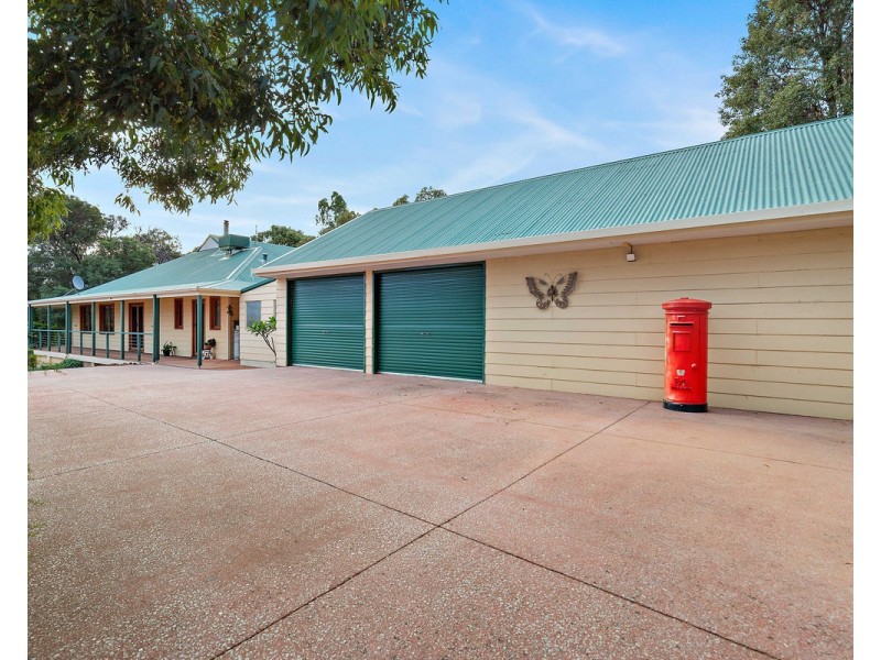 6 Sewell Street, Bedfordale WA 6112