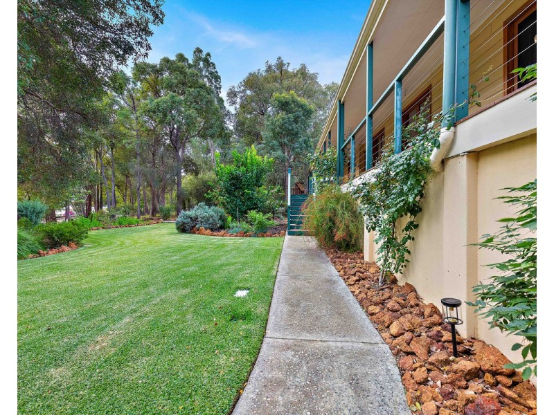 6 Sewell Street, Bedfordale WA 6112