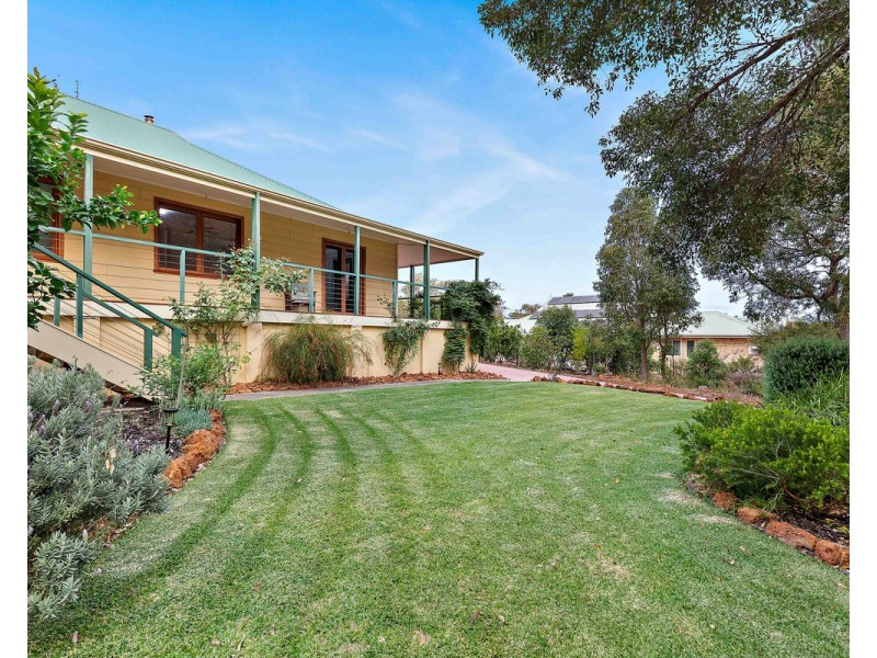 6 Sewell Street, Bedfordale WA 6112