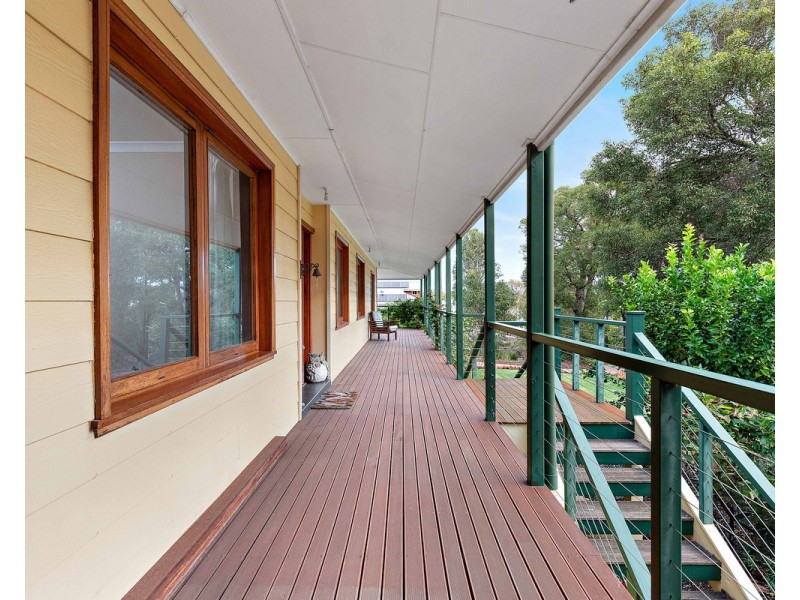 6 Sewell Street, Bedfordale WA 6112